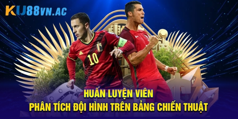 Kèo Giữ Sạch Lưới - Bí Quyết Chinh Phục Mọi Thử Thách 4 Huấn luyện viên phân tích đội hình trên bảng chiến thuật.